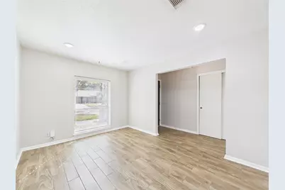 2004 Yorktown Court N, League City, TX 77573 - Photo 5