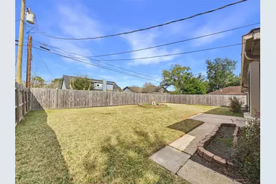 2004 Yorktown Court N, League City, TX 77573 - Photo 39