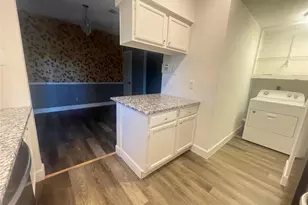 12300 Brookglade Circle, Houston, TX 77099 - Photo 11