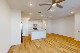 2930 ELLE DR, Grand Prairie, TX 75052 - Photo 7