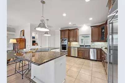 993 Sandy Court, La Porte, TX 77571 - Photo 11