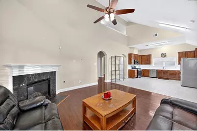 9002 Durham Manor Lane, Houston, TX 77075 - Photo 9