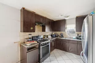 1002 Grenfell Ln, Houston, TX 77076 - Photo 11