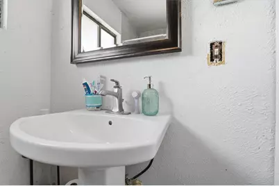 1002 Grenfell Lane, Houston, TX 77076 - Photo 19