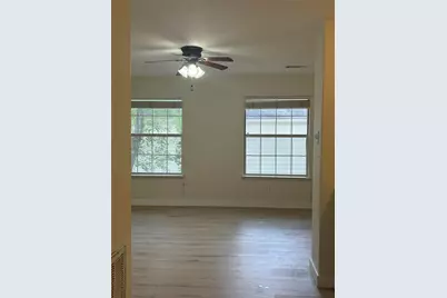 22 E Sterling Pond Circle, The Woodlands, TX 77382 - Photo 3