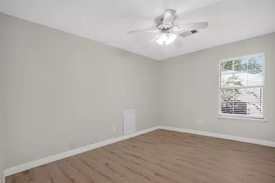 22 E Sterling Pond Circle, Spring, TX 77382 - Photo 17