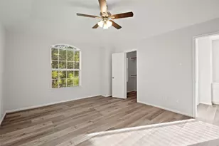 308 Meadow Trail Ct, Friendswood, TX 77546 - Photo 5