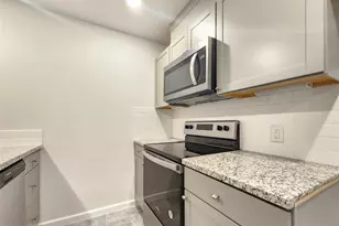5603 Arboles Dr, Houston, TX 77035 - Photo 9