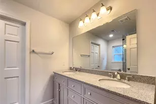 5603 Arboles Dr, Houston, TX 77035 - Photo 13