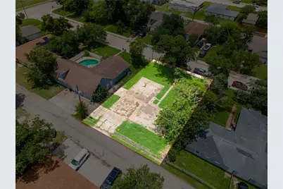 1735 W 7th Street, Freeport, TX 77541 - Photo 5