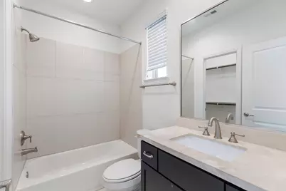 2239 Chenevert Street, Houston, TX 77003 - Photo 15