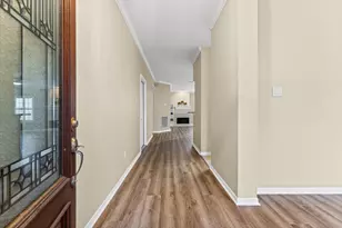 1502 Beechurst Ct, Houston, TX 77062 - Photo 5