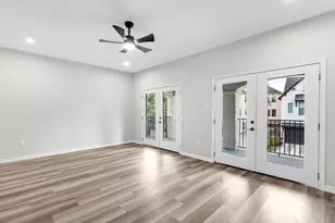 1319 W Bell St, Houston, TX 77019 - Photo 21