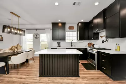 111 Jenkins Street, Houston, TX 77003 - Photo 9
