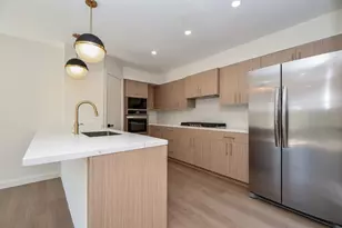 426 E Fair Harbor Ln, Houston, TX 77079 - Photo 11