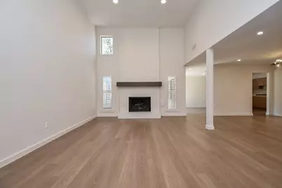426 E Fair Harbor Lane, Houston, TX 77079 - Photo 9