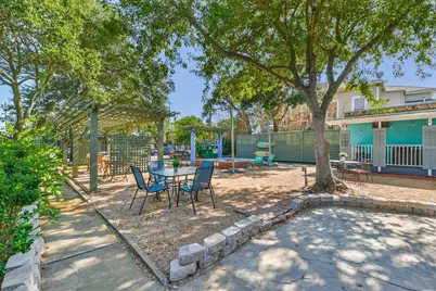 1515 19th Street, Galveston, TX 77550 - Photo 7