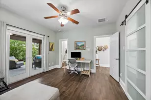 1018 Shepherd Oaks Dr, Houston, TX 77018 - Photo 5