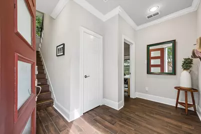 1018 Shepherd Oaks Drive, Houston, TX 77018 - Photo 9