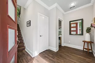 1018 Shepherd Oaks Dr, Houston, TX 77018 - Photo 9