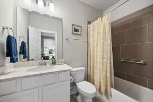 1018 Shepherd Oaks Dr, Houston, TX 77018 - Photo 11