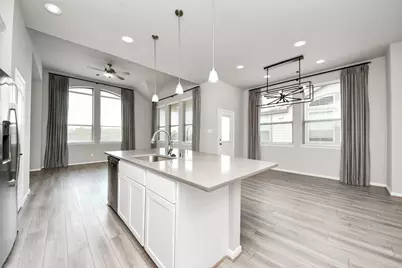 2539 Terrace Point Drive, Missouri City, TX 77459 - Photo 9