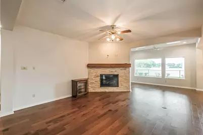 633 Clarenda Falls Drive, Sugar Land, TX 77479 - Photo 11