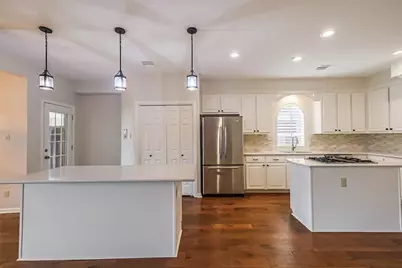 633 Clarenda Falls Drive, Sugar Land, TX 77479 - Photo 15