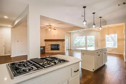633 Clarenda Falls Drive, Sugar Land, TX 77479 - Photo 21
