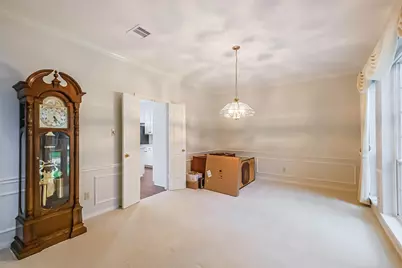 633 Clarenda Falls Drive, Sugar Land, TX 77479 - Photo 9