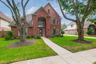 633 Clarenda Falls Drive, Sugar Land, TX 77479 - Photo 3