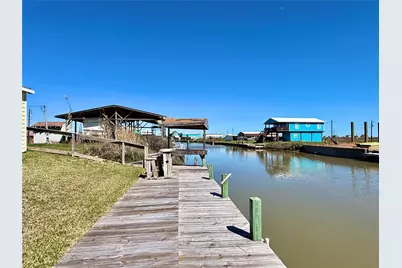 355 County Road 202, Sargent, TX 77414 - Photo 7