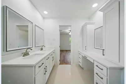 9711 Derrik Drive, Houston, TX 77080 - Photo 25