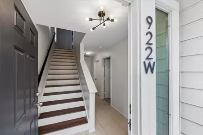 922 W Heights Hollow Lane, Houston, TX 77007 - Photo 3