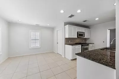 922 W Heights Hollow Lane, Houston, TX 77007 - Photo 13