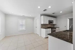 922 W Heights Hollow Ln, Houston, TX 77007 - Photo 13