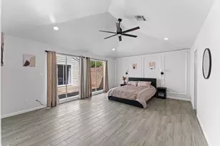 11535 Ella Lee Ln, Houston, TX 77077 - Photo 15