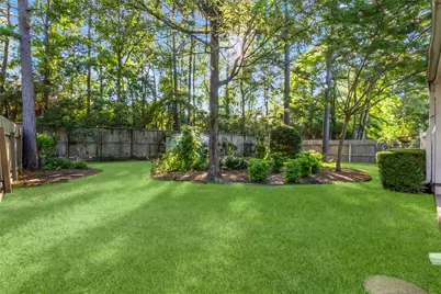 118 W Russet Grove Circle, The Woodlands, TX 77384 - Photo 15