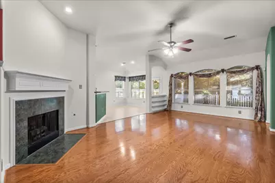 118 W Russet Grove Circle, The Woodlands, TX 77384 - Photo 27