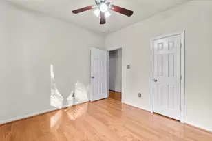118 W Russet Grove Cir, The Woodlands, TX 77384 - Photo 7