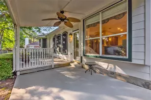 118 W Russet Grove Cir, The Woodlands, TX 77384 - Photo 9