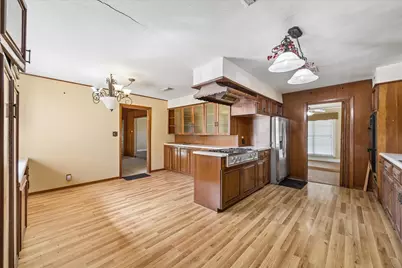 1513 County Road 210, Angleton, TX 77515 - Photo 5