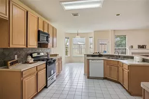 11011 Hunting Path Ct, Houston, TX 77065 - Photo 7