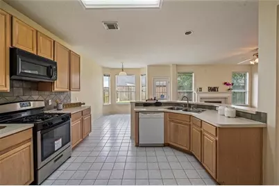 11011 Hunting Path Court, Houston, TX 77065 - Photo 9