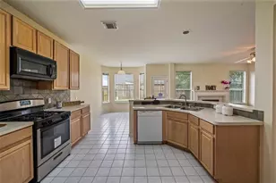 11011 Hunting Path Ct, Houston, TX 77065 - Photo 9