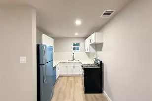 3268 Holman St, Houston, TX 77004 - Photo 3