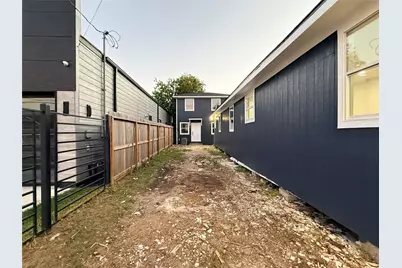 3268 Holman St #3, Houston, TX 77004 - Photo 15