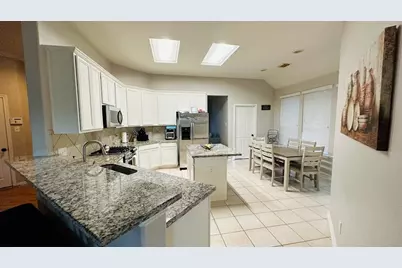 26 Jewelsford Drive, The Woodlands, TX 77382 - Photo 11