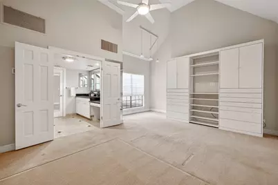 5338 Brownway Street #B19, Houston, TX 77056 - Photo 9