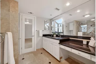 5338 Brownway Street #B19, Houston, TX 77056 - Photo 7